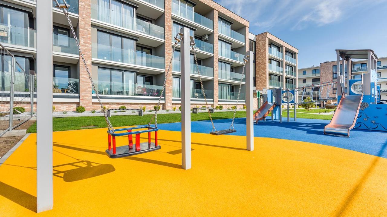 Apartament Modern Z 1 Sypialnia 2 F Perlowa Przystan - Holiday City Lägenhet Kołobrzeg Exteriör bild